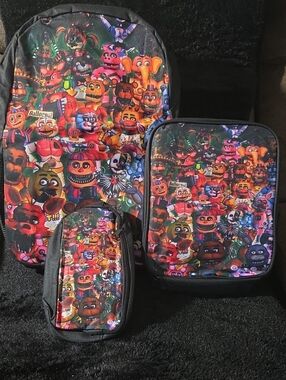 Five Nights at Freddy's Bright Animatronic Character 3-Piece Bag Set - Multi